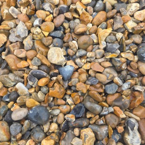 Kent Sourced Pebbles - 20-40mm Beautiful Kent sourced pebbles, ideal for many applications including rockeries, water features and paths.